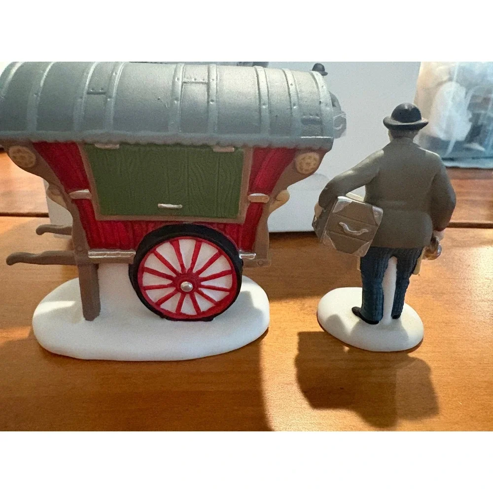 Department 56 Town Tinker Heritage Village Collection Set of 2 Porcelain 5646-4